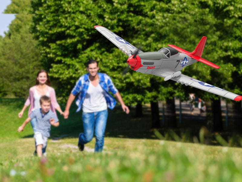 VOLANTEXRC P-51D Mustang Avión para principiantes de 2 canales con estabilizador giroscópico (762-3) RTF