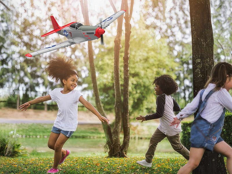 VOLANTEXRC P-51D Mustang Avión para principiantes de 2 canales con estabilizador giroscópico (762-3) RTF